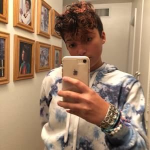 Meet your Posher, Aaron